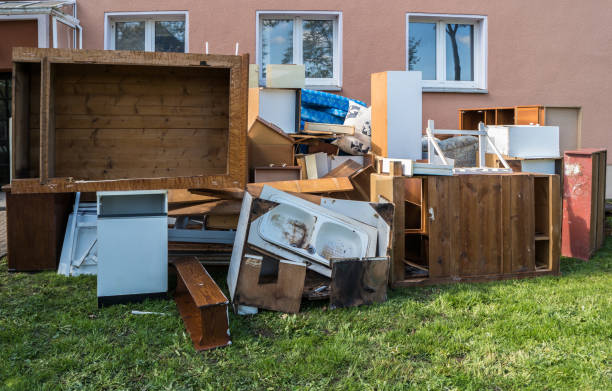 Best Commercial Cleanout Services  in Freeland, MI